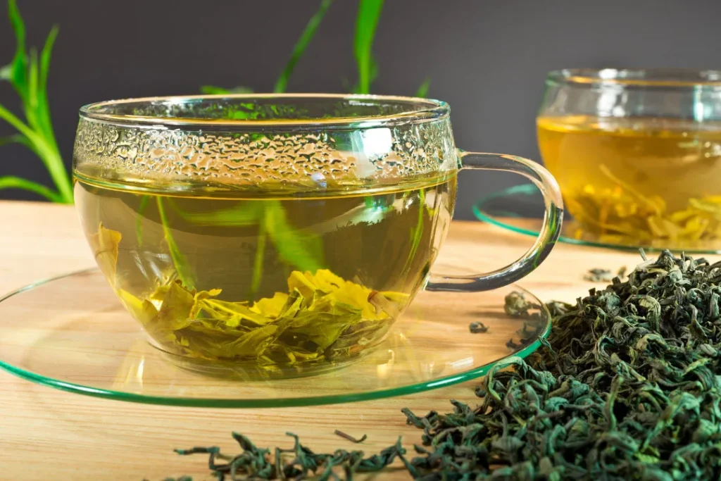 Green tea helps to reduce stress. 
